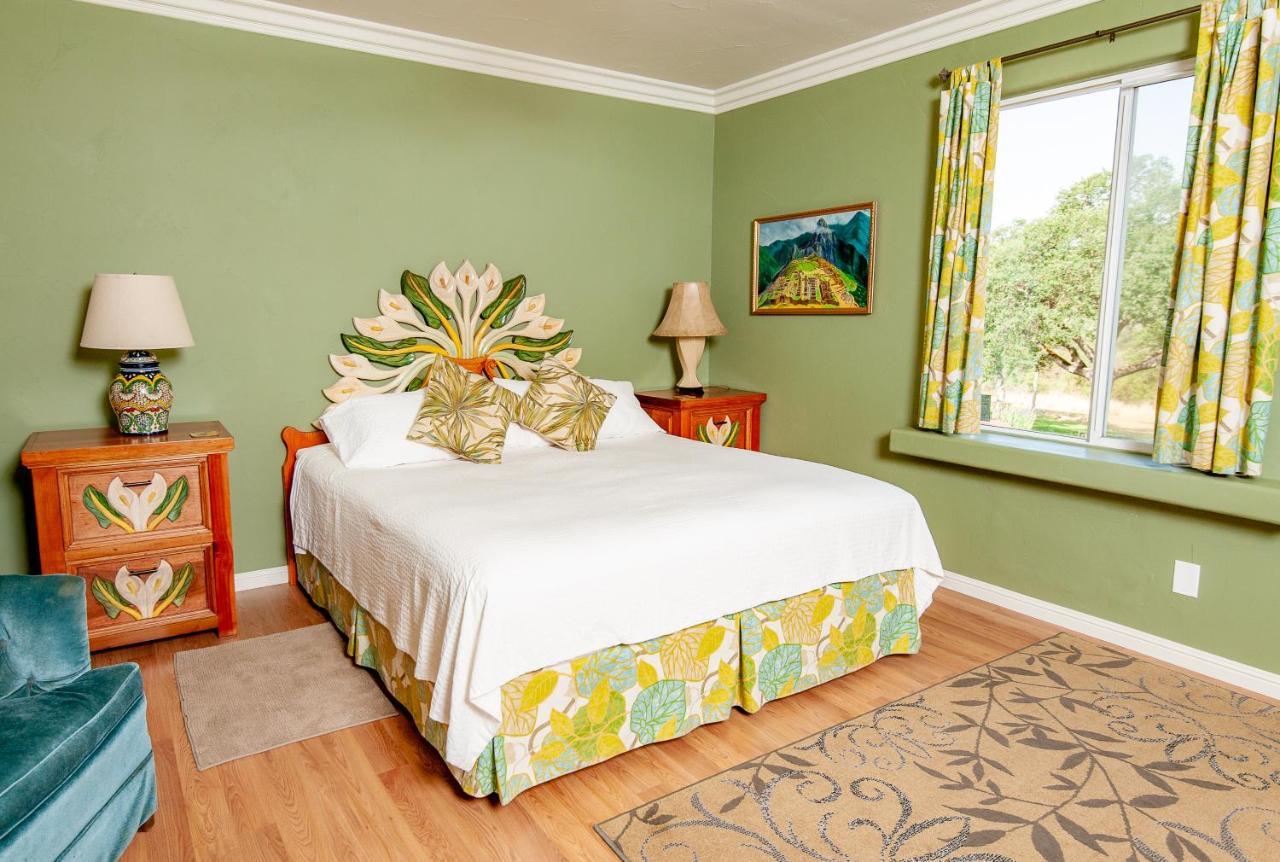Posada Mariana Bed And Breakfast Catheys Valley Exterior foto